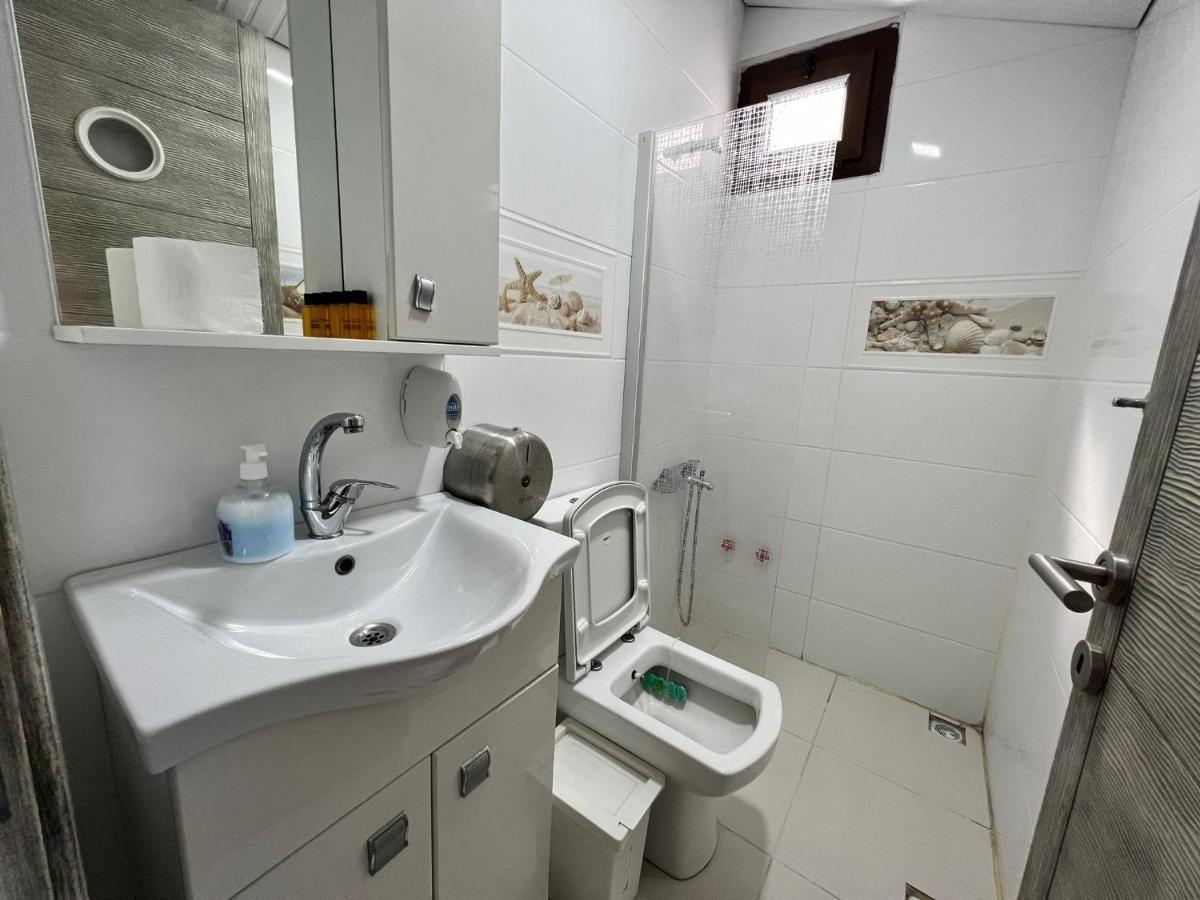 Giritli Rum Meyhanesi & Butik Otel 卡拉布伦 外观 照片