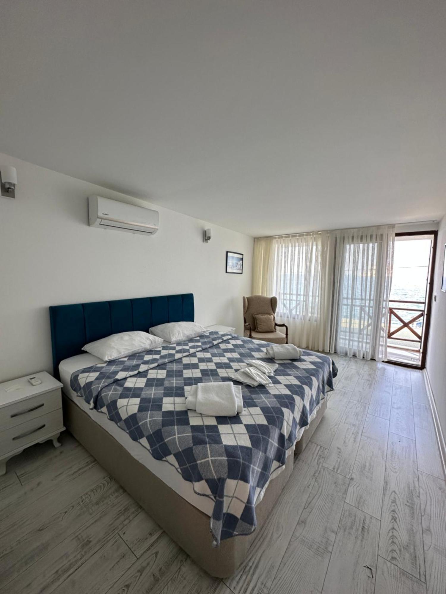 Giritli Rum Meyhanesi & Butik Otel 卡拉布伦 外观 照片